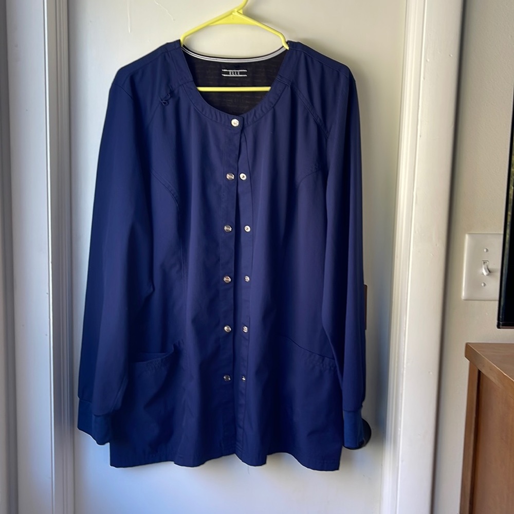 Scrub jacket